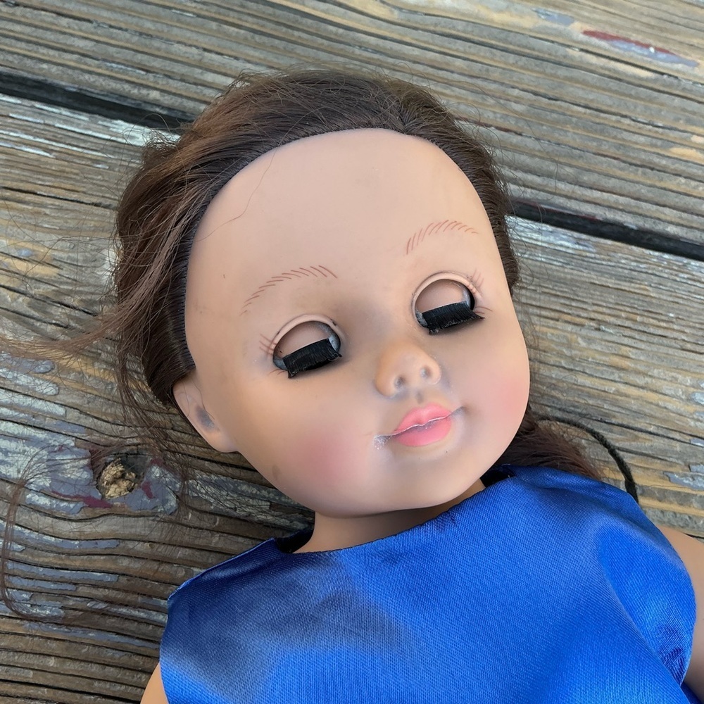 Alexander Doll Co 2024 18’ Inches Hair Dark Brown Eyes Open/Close - Picture 12 of 16